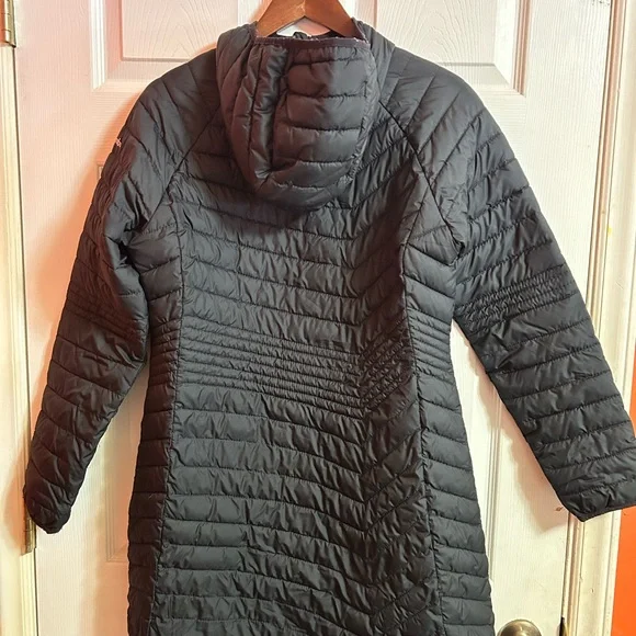 Columbia Women's Black Quilted Puffer Jacket, Size L pre owned - Picture 8 of 17